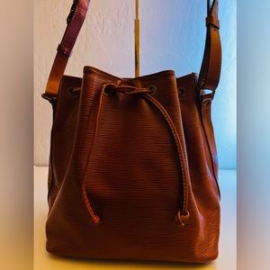 Louis Vuitton Epi Noe bucket bag